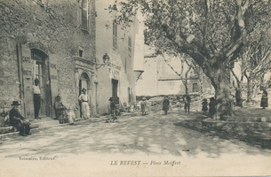 Le Revest - Place Meiffret