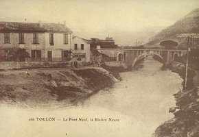Toulon Rivière Neuve : le pont SNCF vu depuis le Pont Neuf